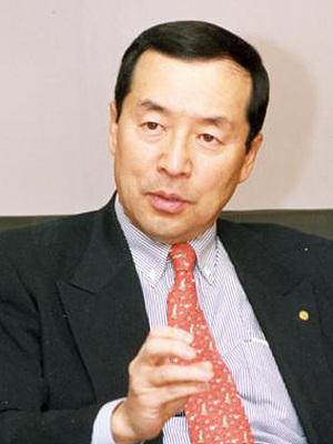 최근 경영 일선에 복귀한 구자홍 LS미래원 회장