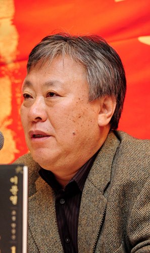 소설가 이문열