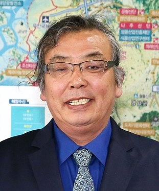김근태 화백