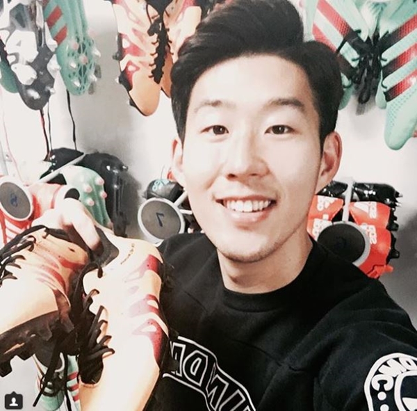 계란 테러 축사국 (사진: 손흥민 SNS)