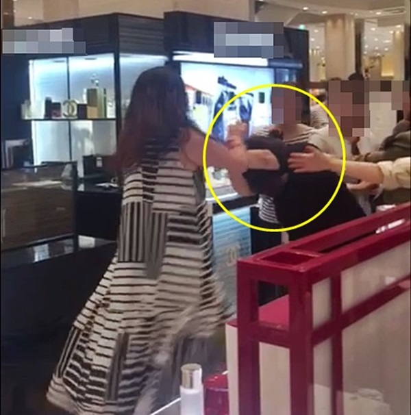 백화점 갑질 (사진: 온라인 커뮤니티)